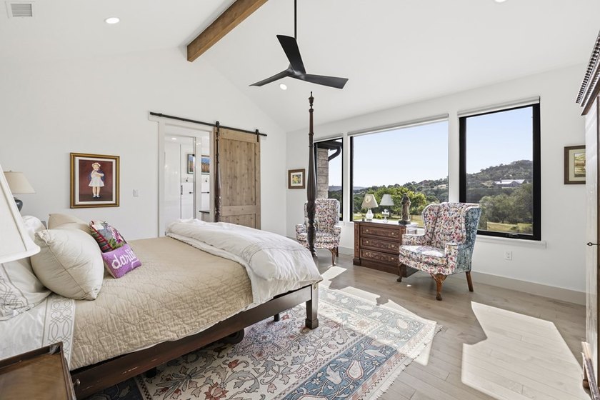 Experience luxury living in this magnificent one-story 4-bedroom - photo 21