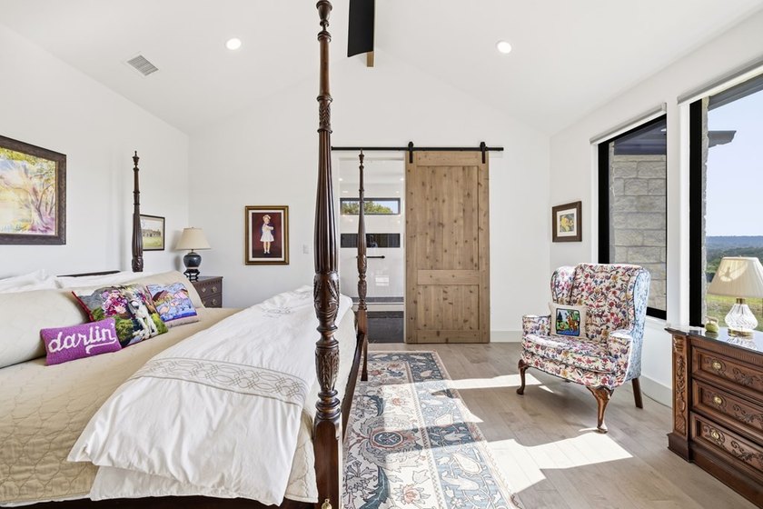 Experience luxury living in this magnificent one-story 4-bedroom - photo 22