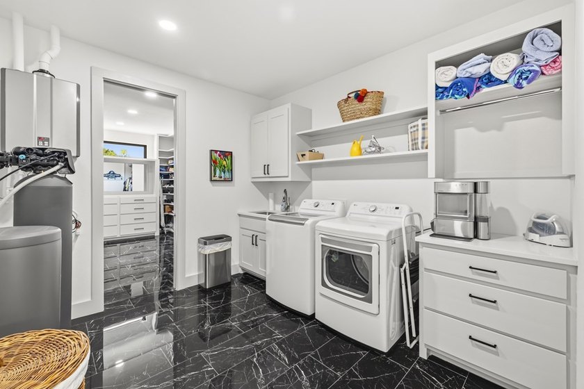 Experience luxury living in this magnificent one-story 4-bedroom - photo 34