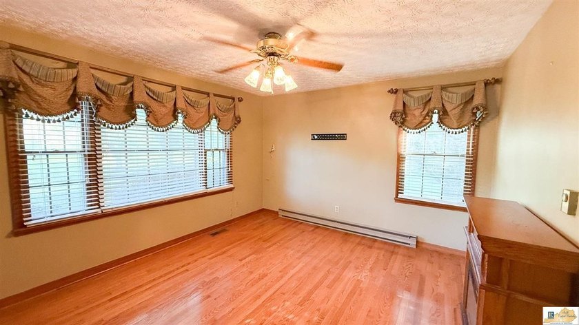 Welcome to 3088 Finney Road, Glasgow, KY-a beautiful ranch-style - photo 4