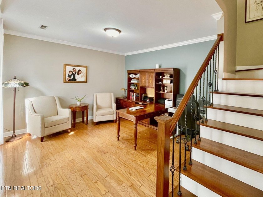 Welcome to 12632 Distant View Lane! A charming home tucked away - photo 5
