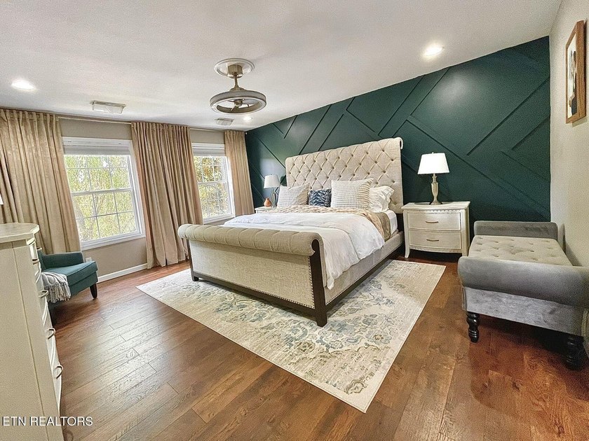 Welcome to 12632 Distant View Lane! A charming home tucked away - photo 8