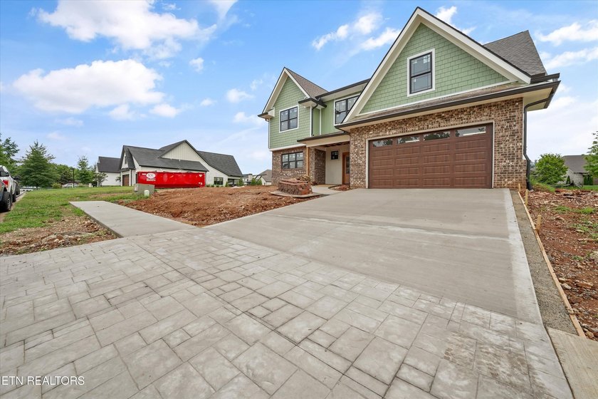 This new construction home is almost done! What we love about - photo 5