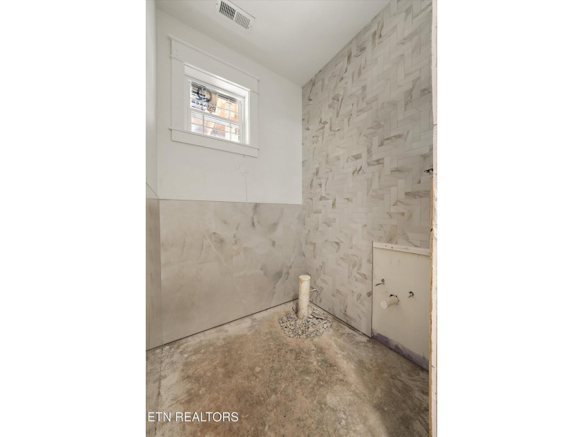This new construction home is almost done! What we love about - photo 10