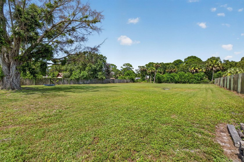 Escape the hustle and bustle and discover the space, privacy - photo 4