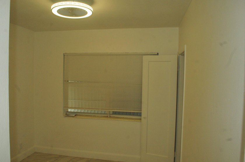 936 45th St - photo 7