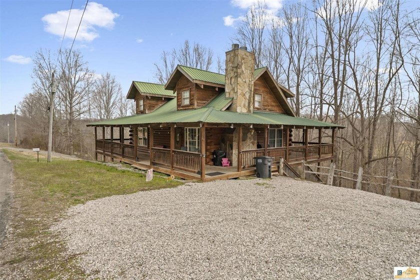 Turnkey lakefront opportunity on Barren River Lake! This fully - photo 3