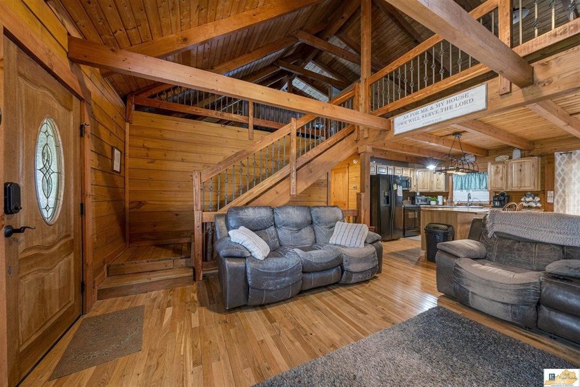 Turnkey lakefront opportunity on Barren River Lake! This fully - photo 6