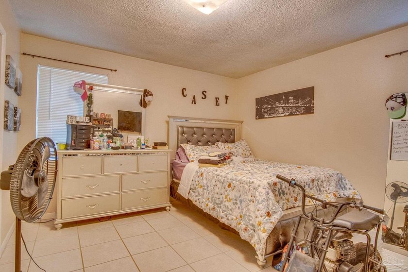 Investor Alert! Turn key tenant occupied investment in one of - photo 11