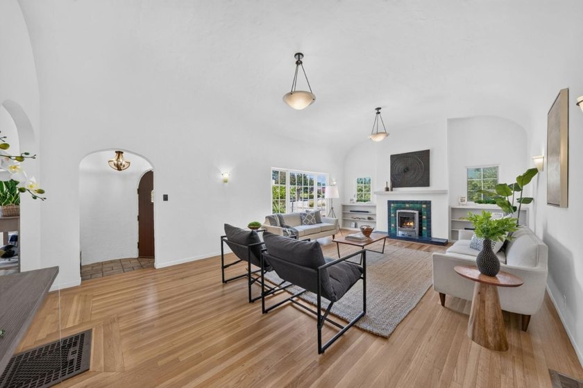 Nestled on one of Santa Cruzs most sought-after Westside streets - photo 19
