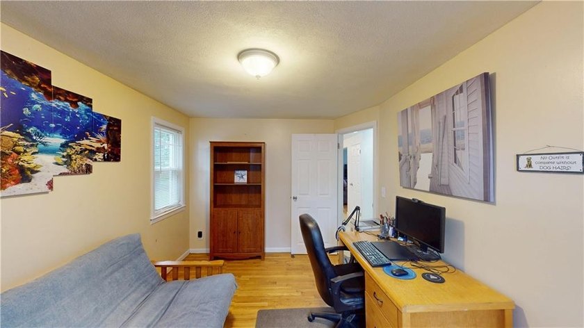 Welcome to 27 Amherst Road, a beautifully maintained ranch - photo 22