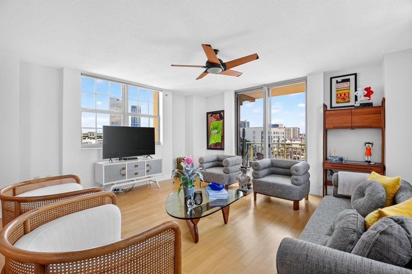 Love living in the city but hate having no natural light? - photo 8