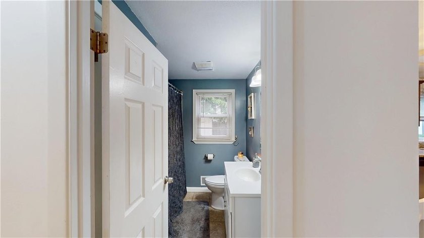 Welcome to 27 Amherst Road, a beautifully maintained ranch - photo 28