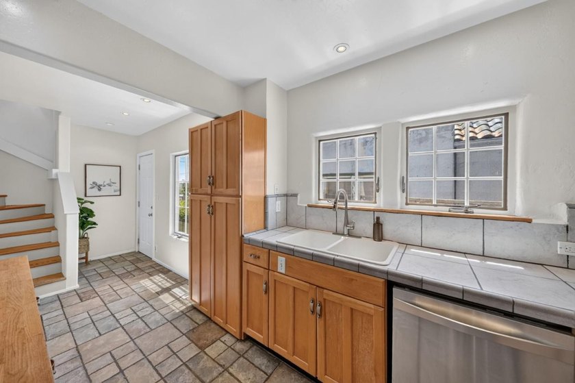 Nestled on one of Santa Cruzs most sought-after Westside streets - photo 31