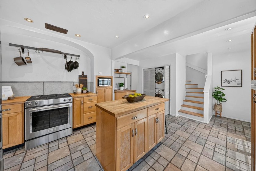 Nestled on one of Santa Cruzs most sought-after Westside streets - photo 32