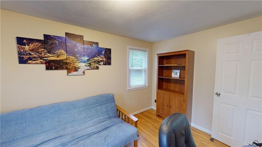 Welcome to 27 Amherst Road, a beautifully maintained ranch - photo 37