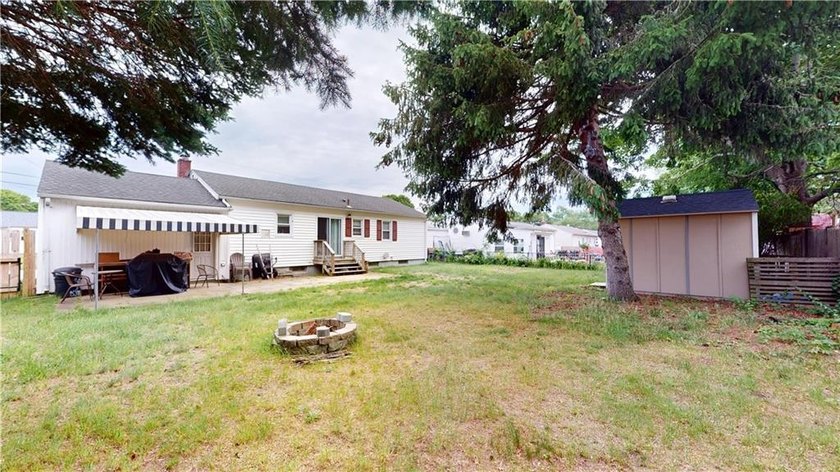 Welcome to 27 Amherst Road, a beautifully maintained ranch - photo 39
