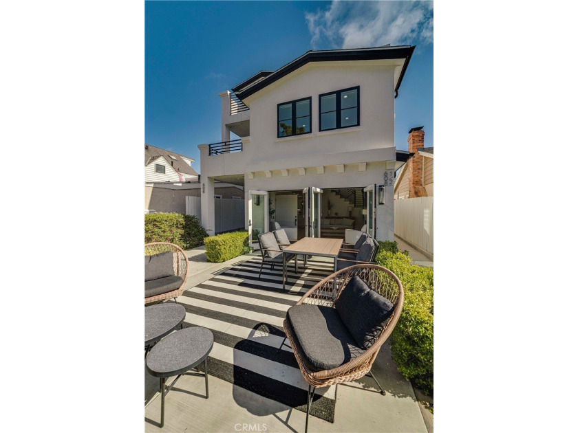 Positioned perfectly, In the coveted Flower Streets of Corona - photo 6