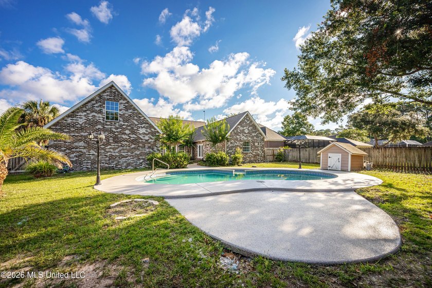 Welcome to 5601 Woody End in Ocean Springs - a beautifully - photo 4