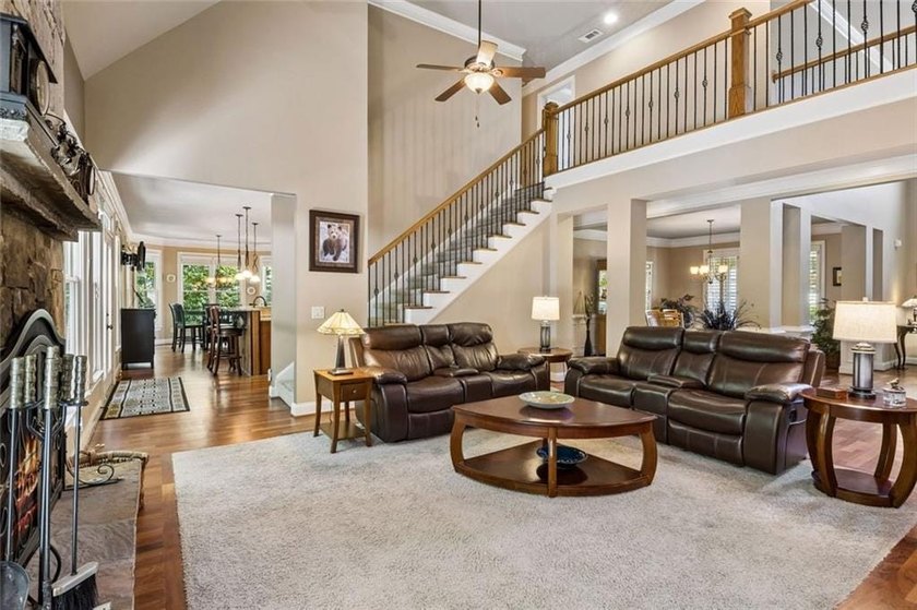 Lovely 2 story home located on Hamilton Mill's largest lot (1.61 - photo 15