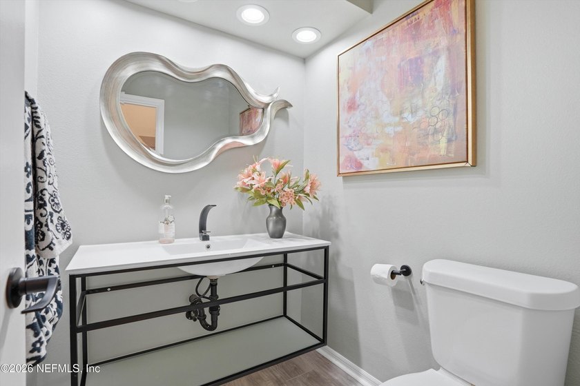 WATERFRONT beautifully updated 3-bedroom, 2-bath townhome - photo 8