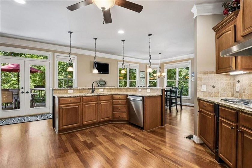 Lovely 2 story home located on Hamilton Mill's largest lot (1.61 - photo 20