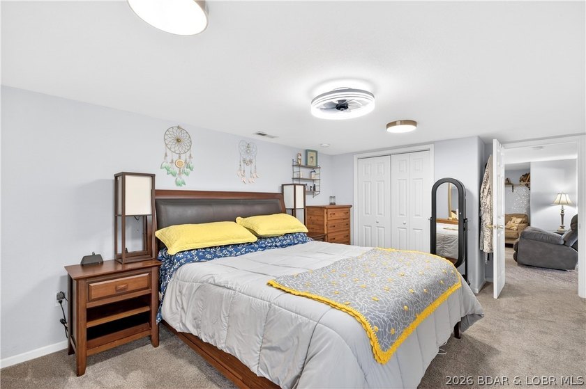 Welcome to your private retreat in the heart of Camdenton, where - photo 28