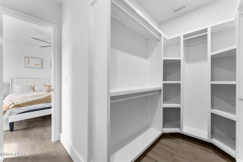 CURRENTLY UNDER CONTRACT, SELLER WILL CONSIDER BACKUP OFFERS - photo 31