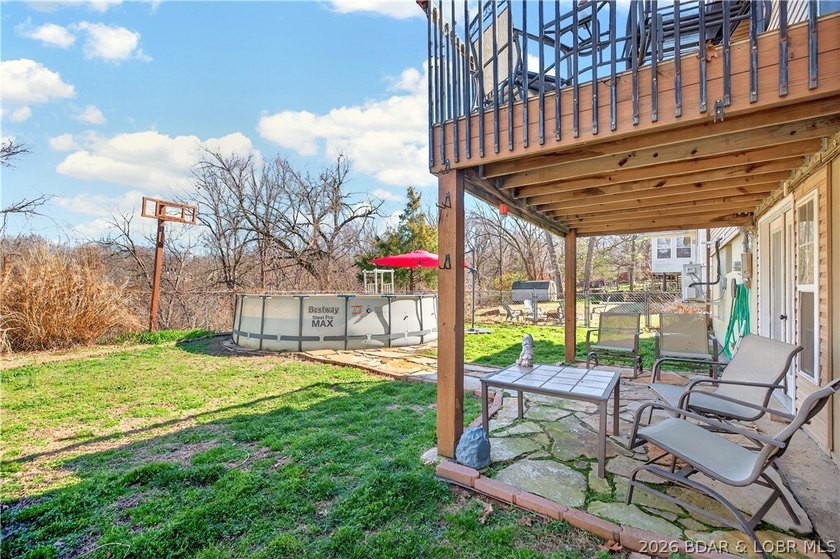 Welcome to your private retreat in the heart of Camdenton, where - photo 31