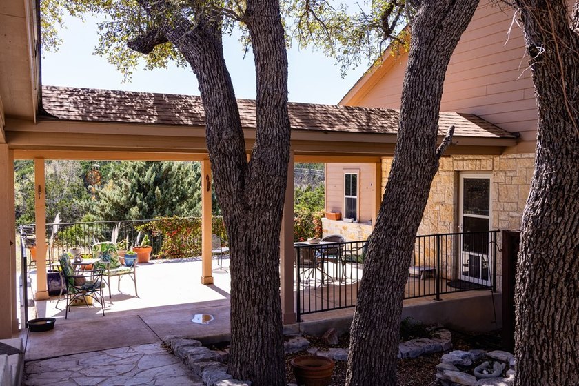 Escape to peaceful Hill Country living in desirable Saddlewood - photo 33