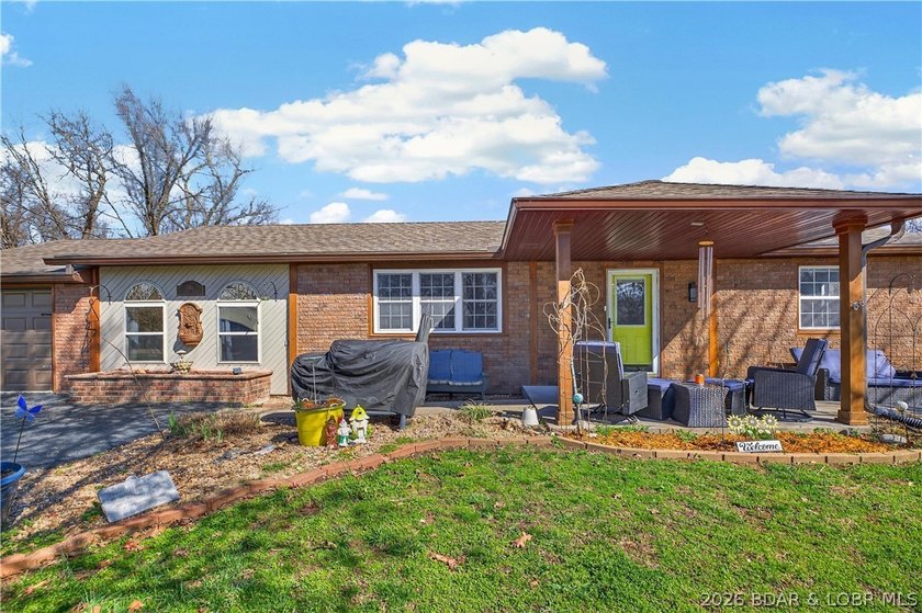 Welcome to your private retreat in the heart of Camdenton, where - photo 34
