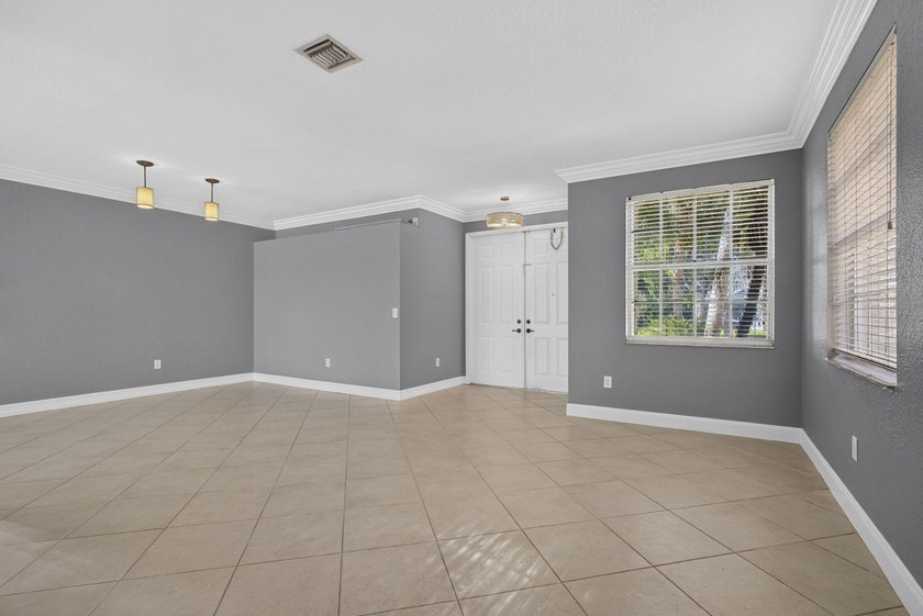 Spacious 4BR/2.5BA two-story home with a 2-car garage located in - photo 5