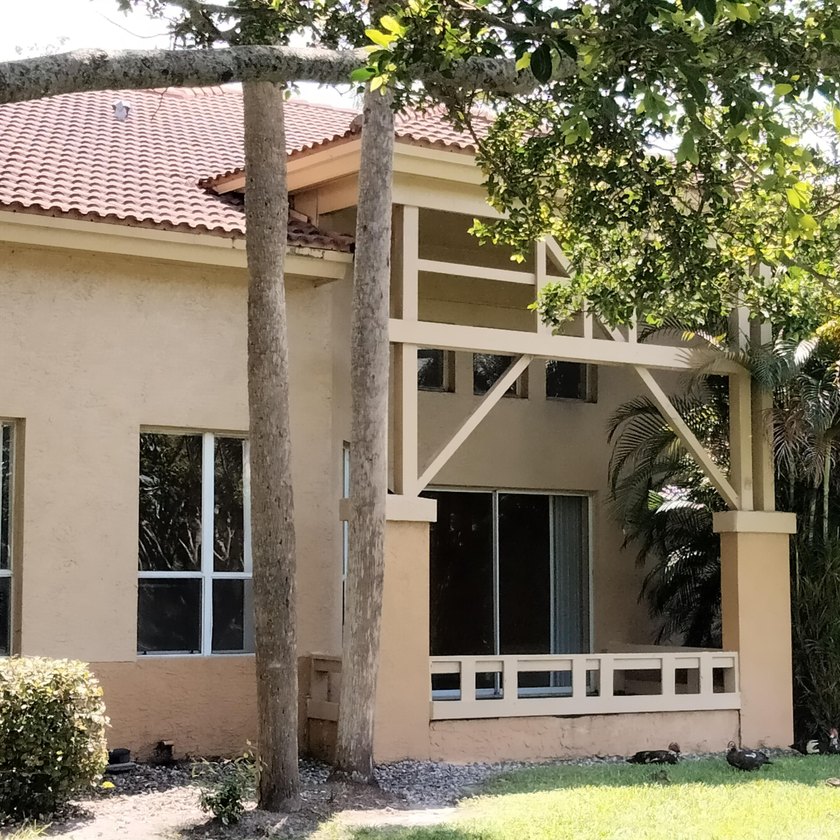 REAR OPPORTUNITY- BEAUTIFUL 2BR/2BTH , 2 STORY TOWNHOUSE - photo 4