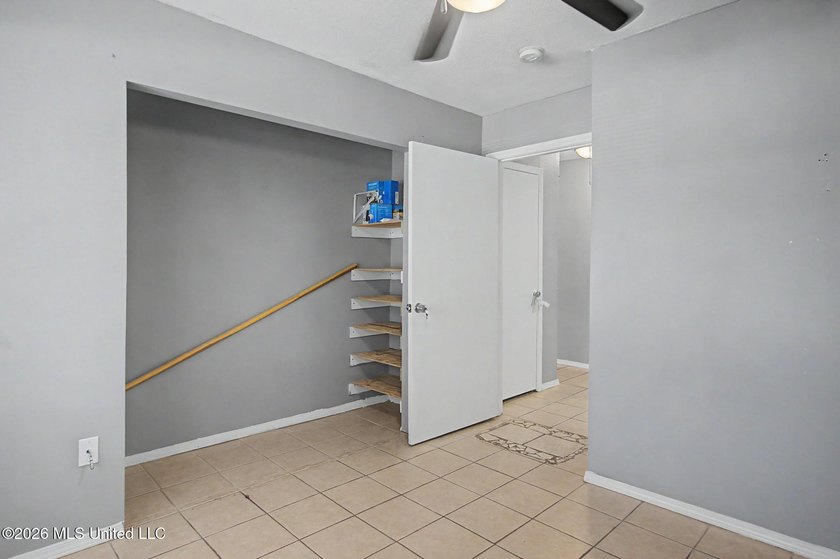Don't miss out on this charming 3-bedroom, 1-bath home located - photo 10
