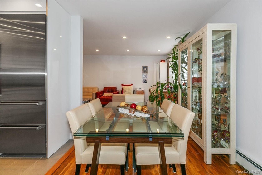 Newly Custom Renovated JR-4 Overlooking Wonderful Park-like - photo 10
