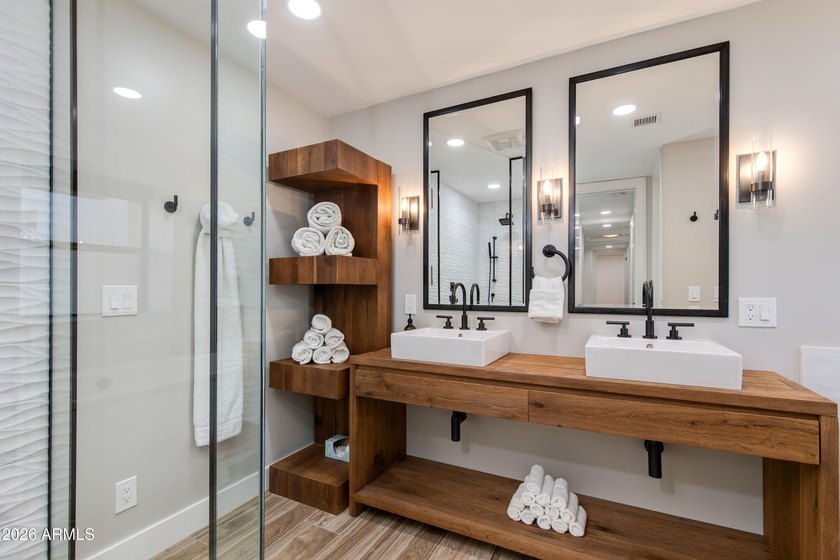 A rare opportunity to own within the iconic Arizona Biltmore - photo 9