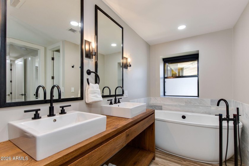 A rare opportunity to own within the iconic Arizona Biltmore - photo 10