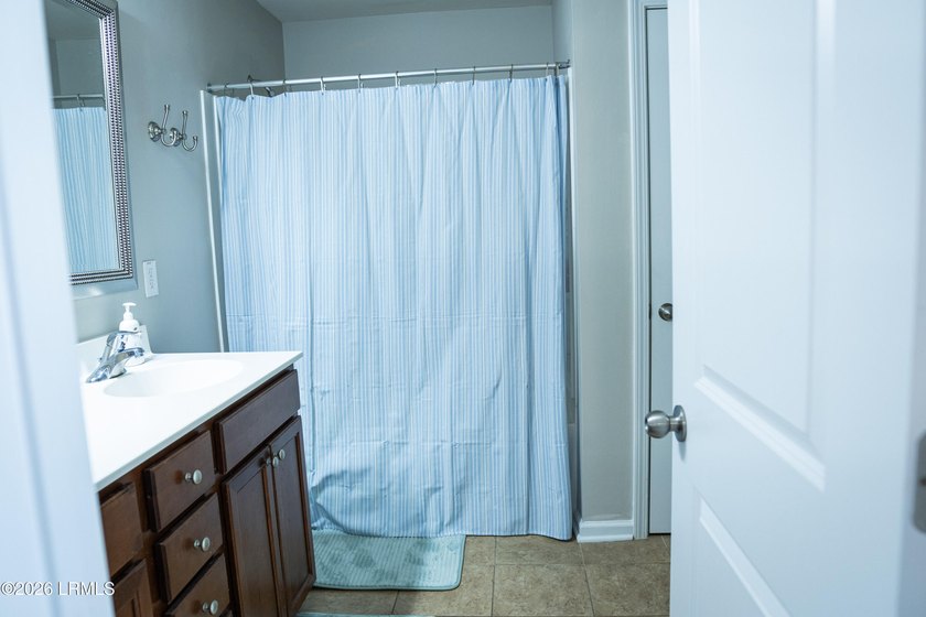 Bright, spacious, and move-in ready, this 4-bedroom, 3-bath home - photo 29