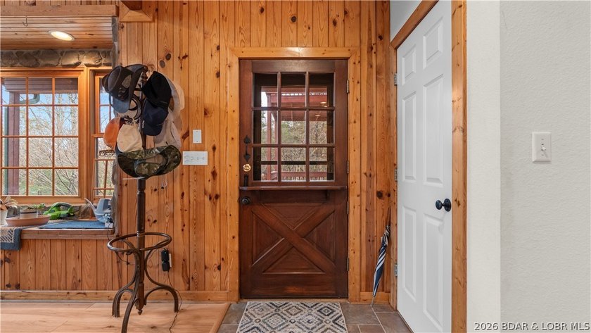 Welcome to this enchanting rustic retreat nestled within the - photo 12