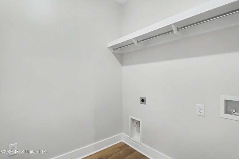 Welcome to effortless coastal living in this beautifully crafted - photo 13