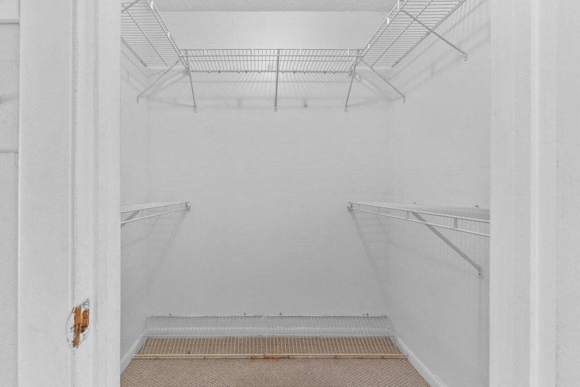 Prime 2-bedroom, 2-full-bath condo in Century Village, a - photo 13