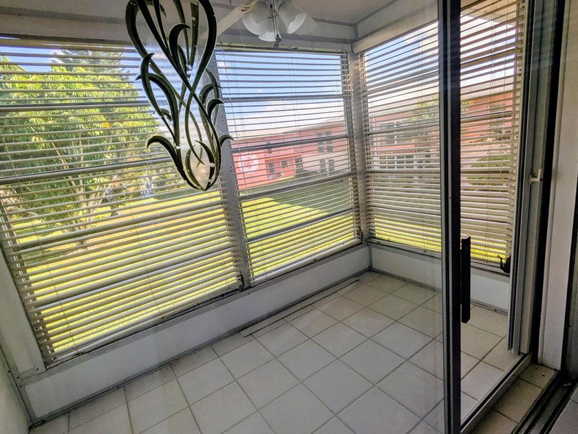 Prime 2-bedroom, 2-full-bath condo in Century Village, a - photo 15