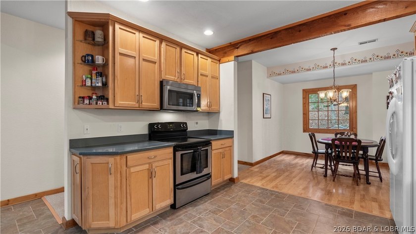 Welcome to this enchanting rustic retreat nestled within the - photo 23