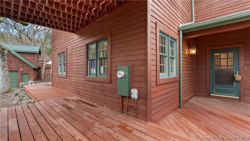 Welcome to this enchanting rustic retreat nestled within the - photo 30