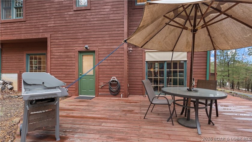 Welcome to this enchanting rustic retreat nestled within the - photo 31