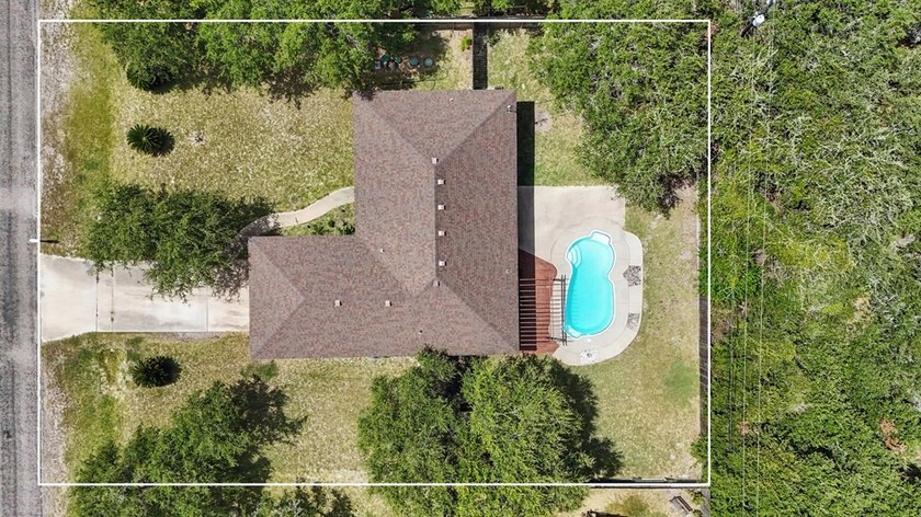 Welcome to your coastal retreat! This 3-bedroom, 2-bath beach - photo 3