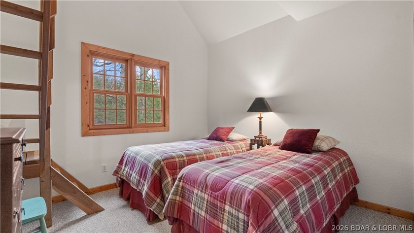 Welcome to this enchanting rustic retreat nestled within the - photo 42