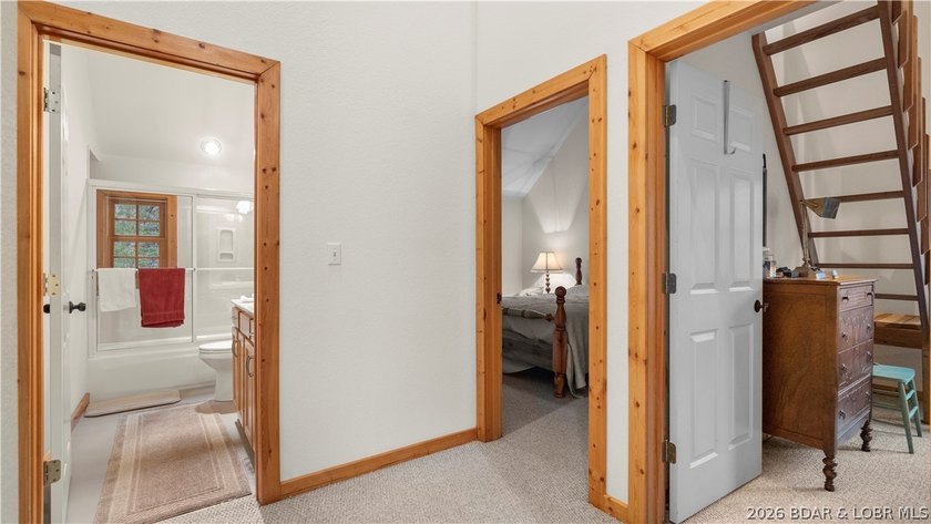 Welcome to this enchanting rustic retreat nestled within the - photo 47