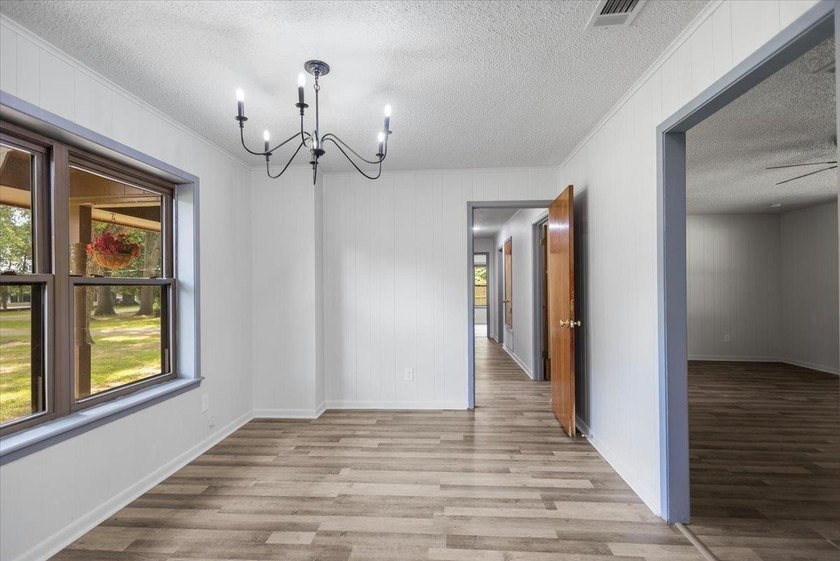 Looking for the perfect place to enjoy East Texas lake living? - photo 12