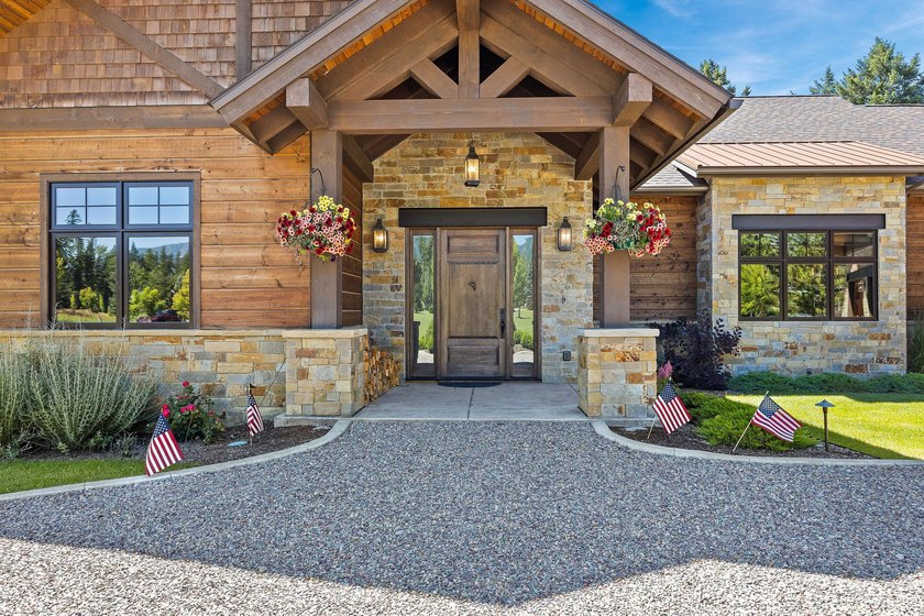 Set within the exclusive, gated enclave of the historic Kootenai - photo 14
